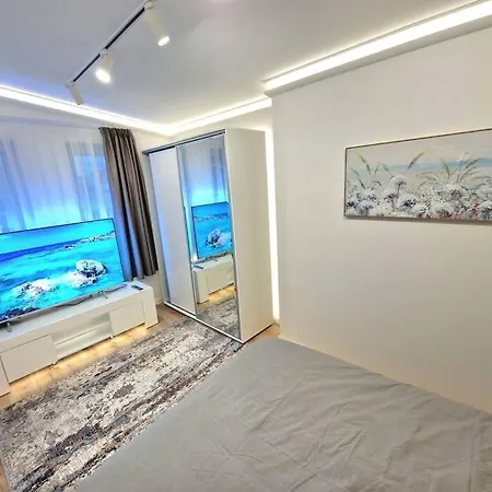 Appartement Luxury Apartment. 75 Inches Tv