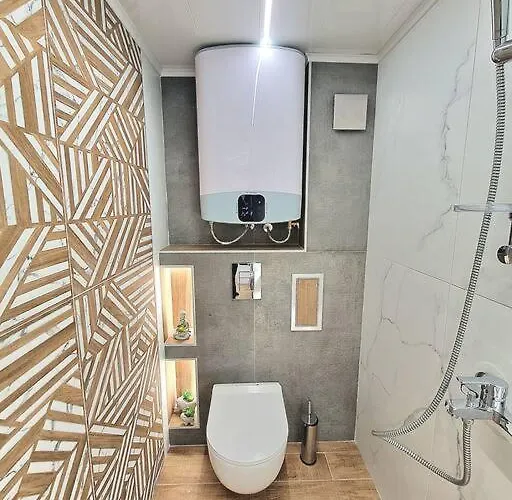 Luxury Apartment. 75 Inches Tv *